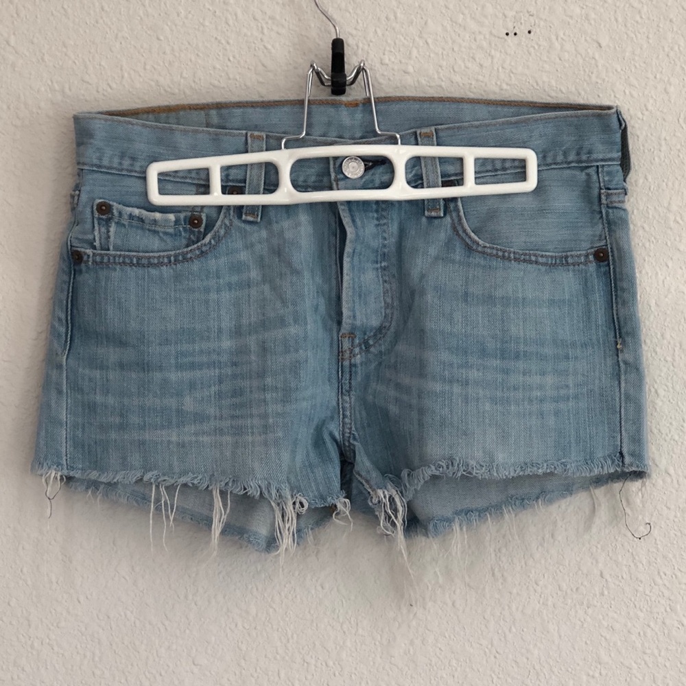 LEVIS Jean Shorts (Size 26)